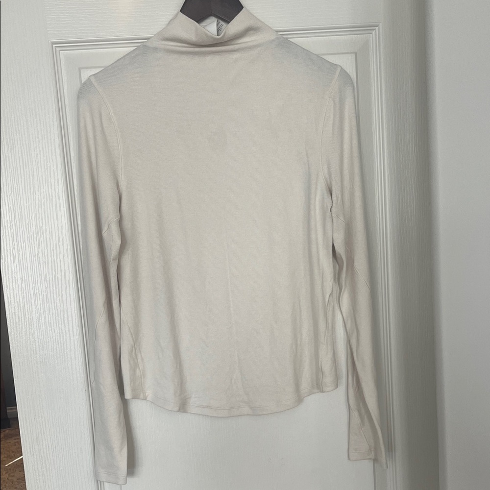 Size 10! lululemon athletica Cream Long-Sleeve Turtleneck Top